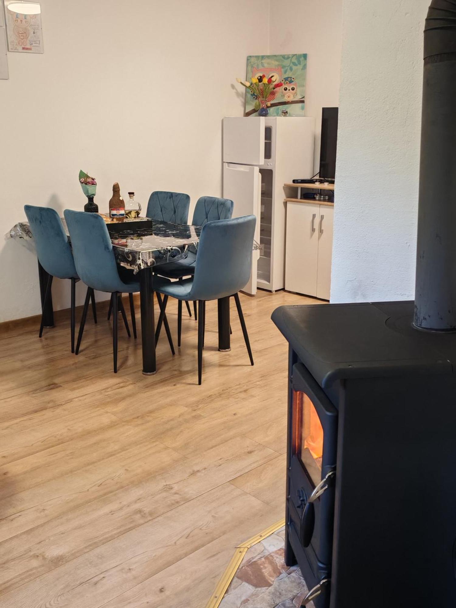 Lucija Lägenhet Lovinac  Exteriör bild
